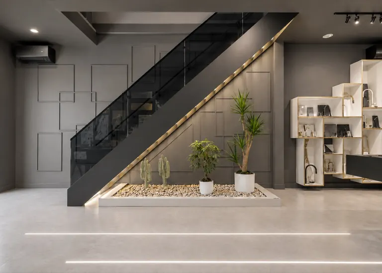 Grand Design Build Design Centre, feature staircase